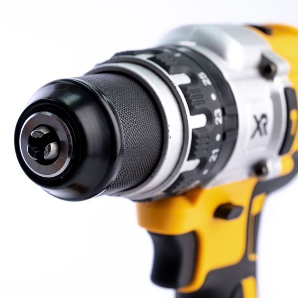 Ударный аккумуляторный шуруповерт DeWalt DCD996P3 (48V 6Ah) Шуруповерт Деволт бесщеточный + 86 насадок в кейсе 25213-3 фото