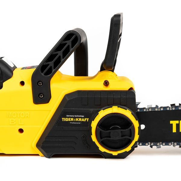 Акумуляторна пилка TigerKraft TG50 PRO (40V 9Ah, шина 45см) Безщіткова пилка Тайгеркрафт для заготівлі дров з 2 АКБ TG50 PRO фото